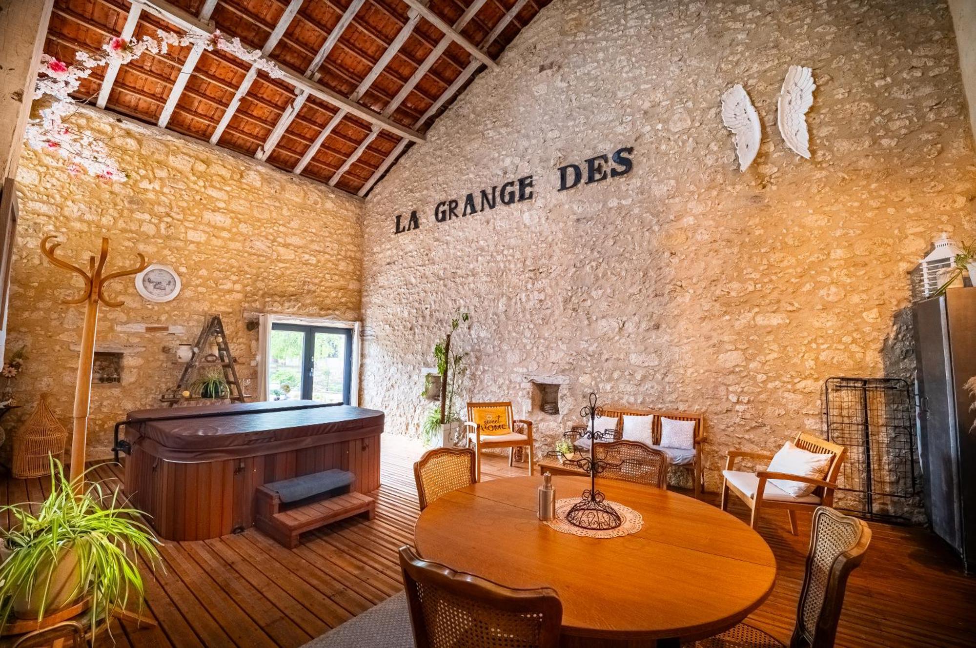 La Grange Des Anges Villa Blanc  ภายนอก รูปภาพ